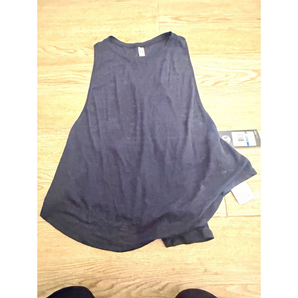 NWT Under Armour Women's Black XL Sleeveless Tank Loose Fit Crew Neck